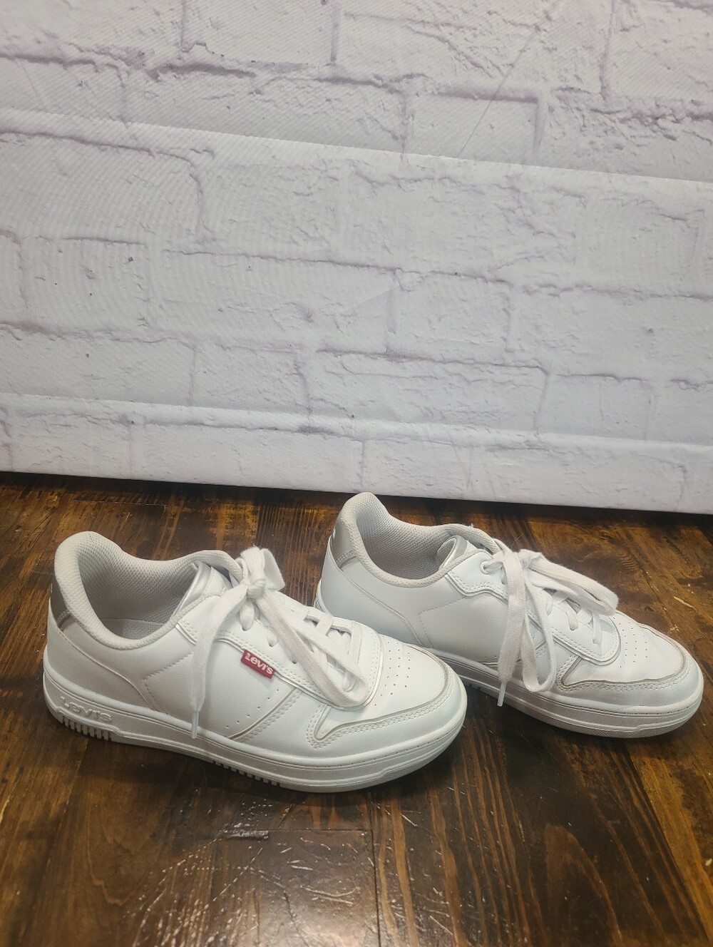🌞🌞 Womens Levi Sneakers